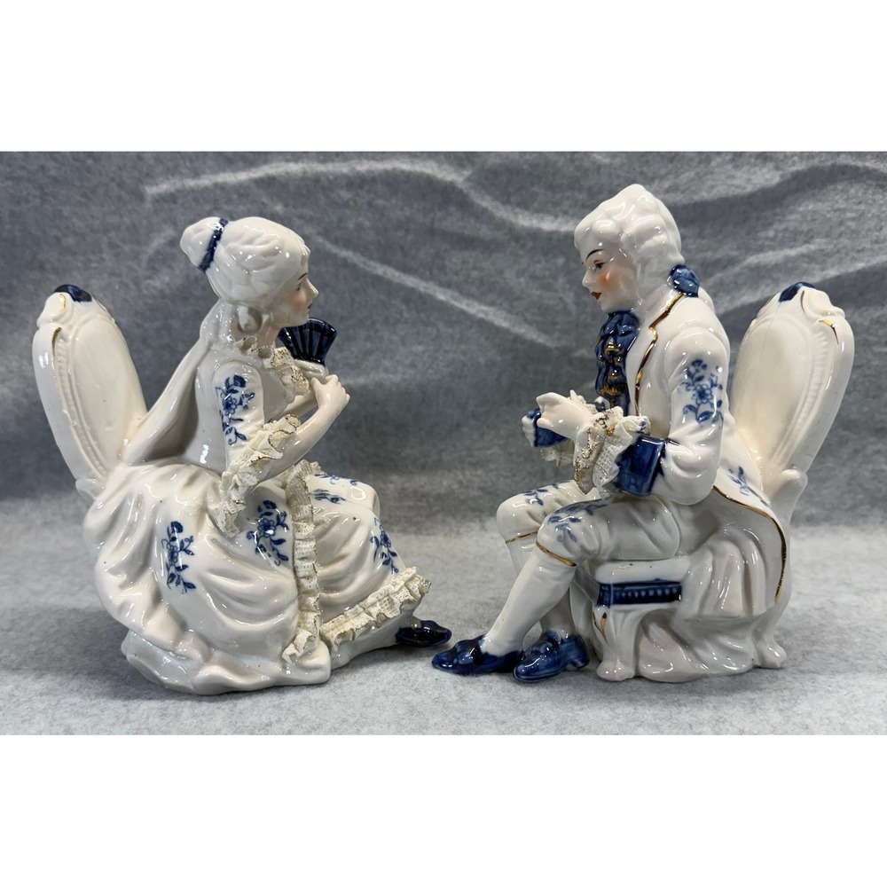 Vintage Blue and White Porcelain Victorian Couple Figurines Gold Gilt Set of 2 - Picture 14 of 16